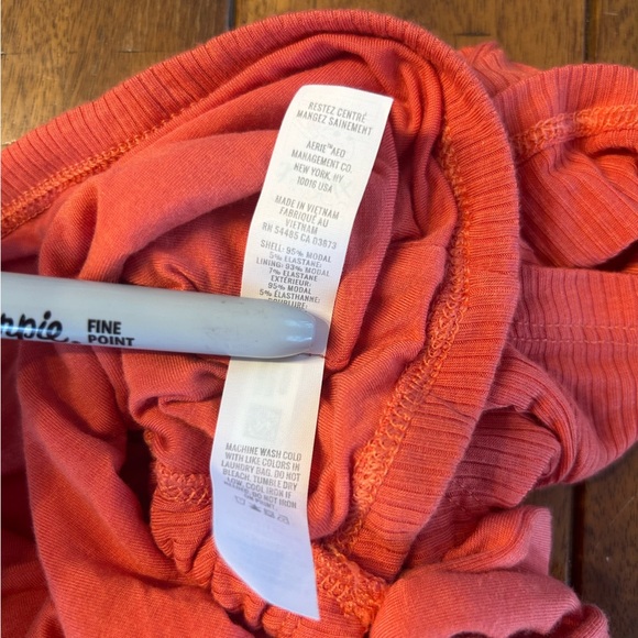 Offline by Aerie Thumbs Up Tie-Back T-Shirt, S, Coral, Ribbed Cropped Open-Back - Picture 13 of 13